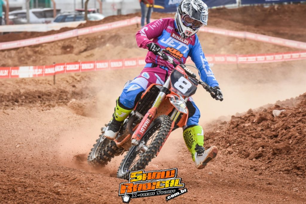 Maiara Basso faz hist&oacute;ria ao conquistar seu 10&ordm; t&iacute;tulo nacional