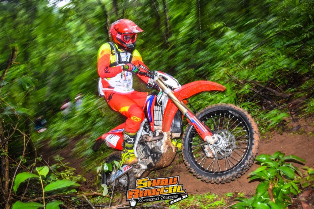 Rally Cerapi&oacute; 2020 tem pisos variados para motos no primeiro dia