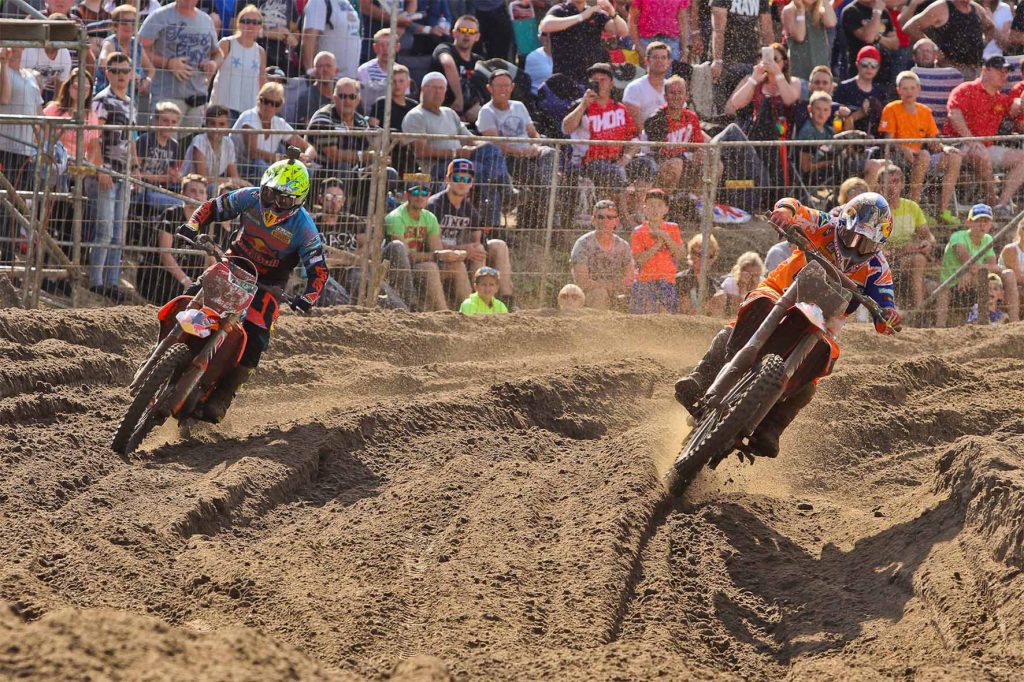 Disputa do MXGP entre Herlings #84 e Cairoli #222 por Tobias Veloso (It&aacute;lia)