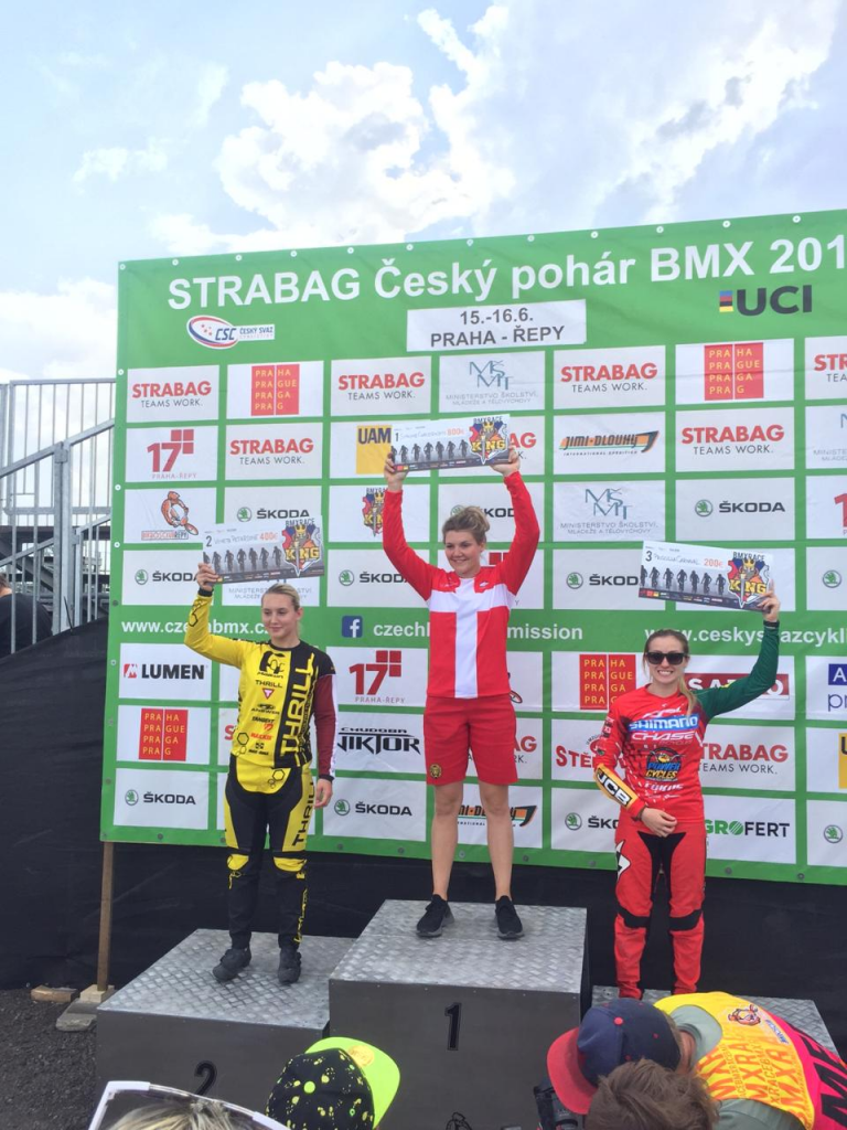 Priscilla Stevaux adia retorno ao Brasil e conquista dois p&oacute;dios em Praga