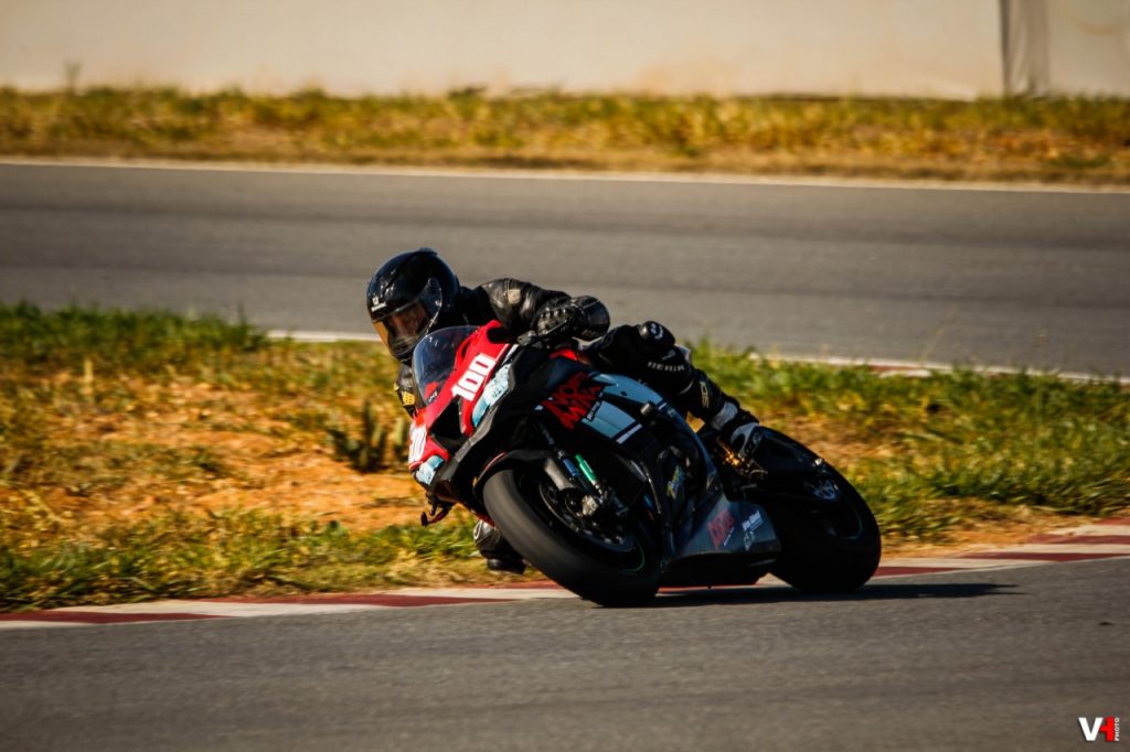 Jirios Abboud acumula t&iacute;tulos e &eacute; um exemplo a ser seguido nas pistas de competi&ccedil;&otilde;es