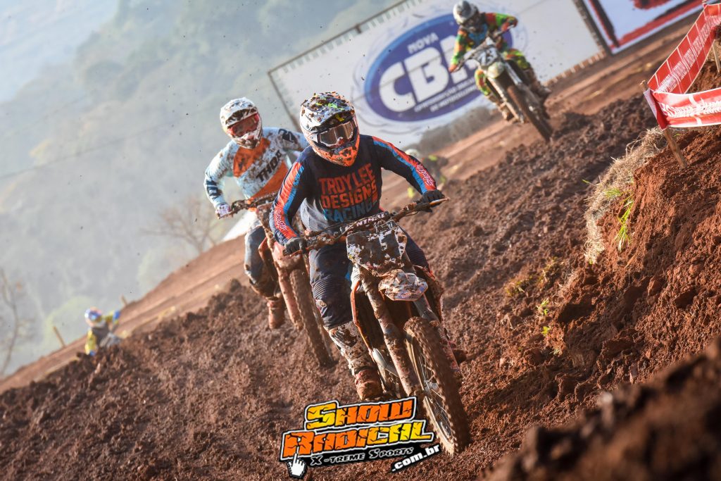 Fim de semana de t&iacute;tulo para o Team A&ccedil;a&iacute; VitaNat no BRMX