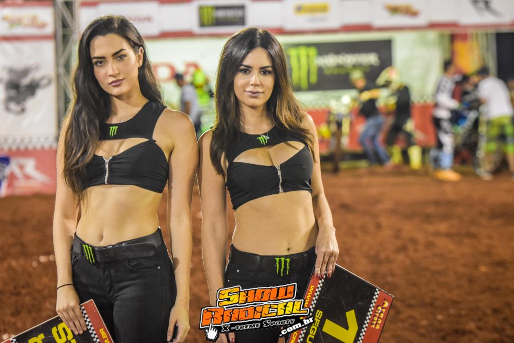 Hector Assun&ccedil;&atilde;o vence a primeira noite de disputas da final do Arena Cross 2019 no Sal&atilde;o Duas Rodas